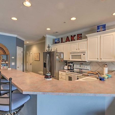 Lakefront Ozark Condo With Balcony And Seasonal Pool! 卡姆登顿 外观 照片